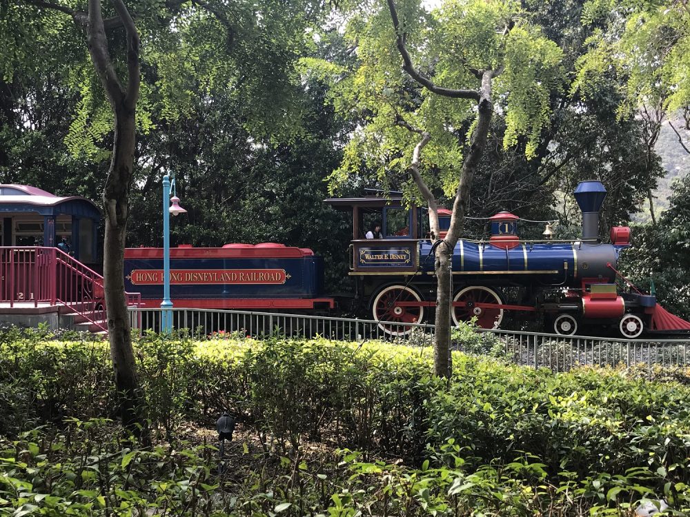 Kids Love Travel: Disneyland Hong Kong with kids 