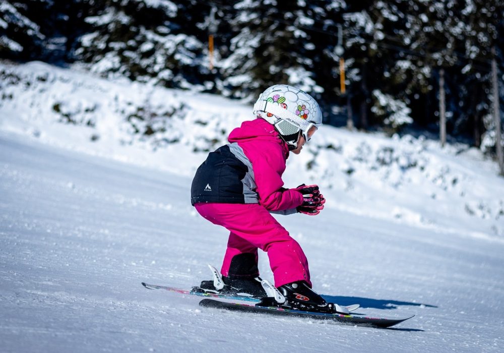 Kids Love Travel: skiing